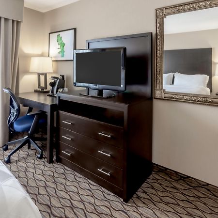 Holiday Inn Milwaukee Airport By Ihg Exterior photo