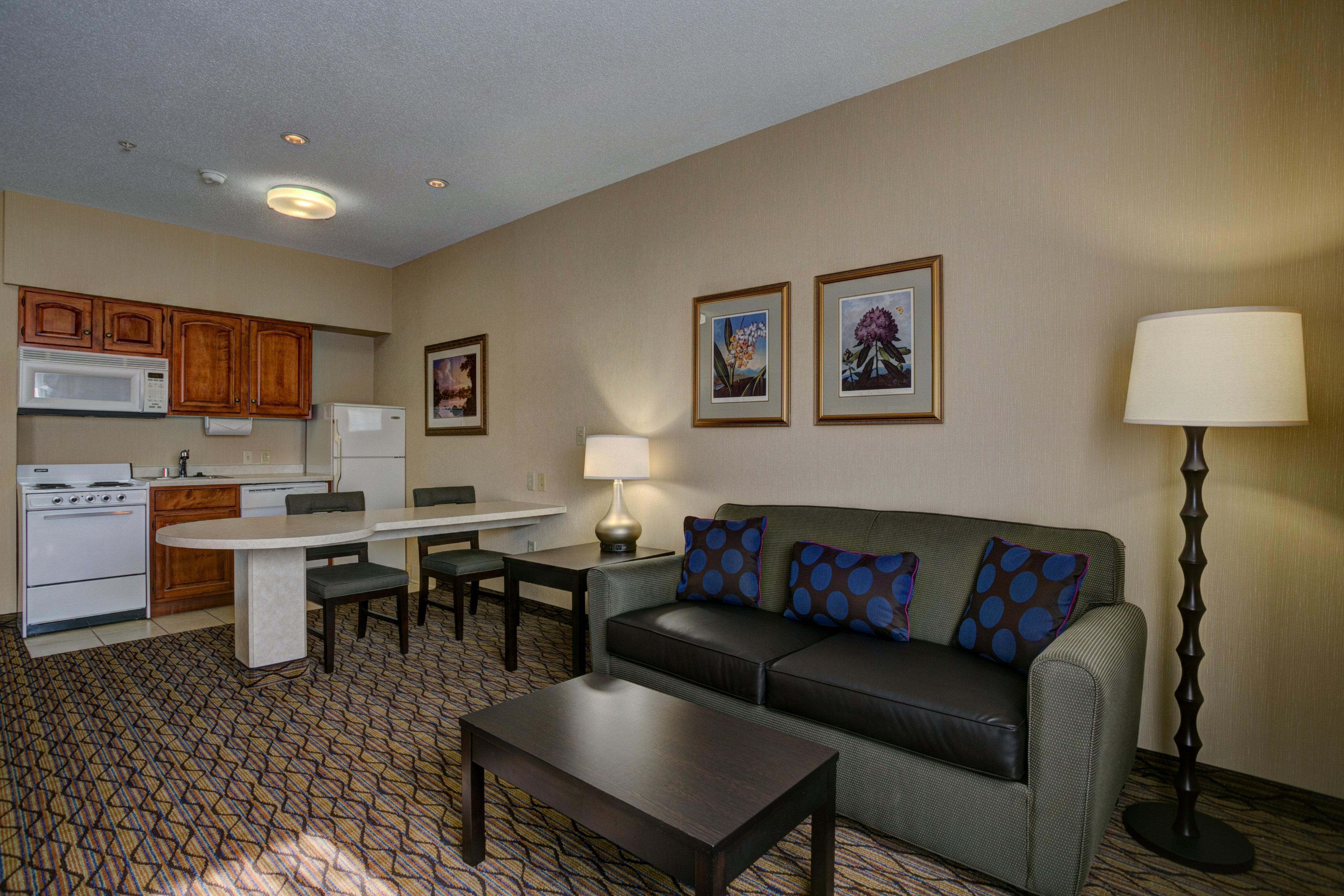 Holiday Inn Milwaukee Airport By Ihg Exterior photo
