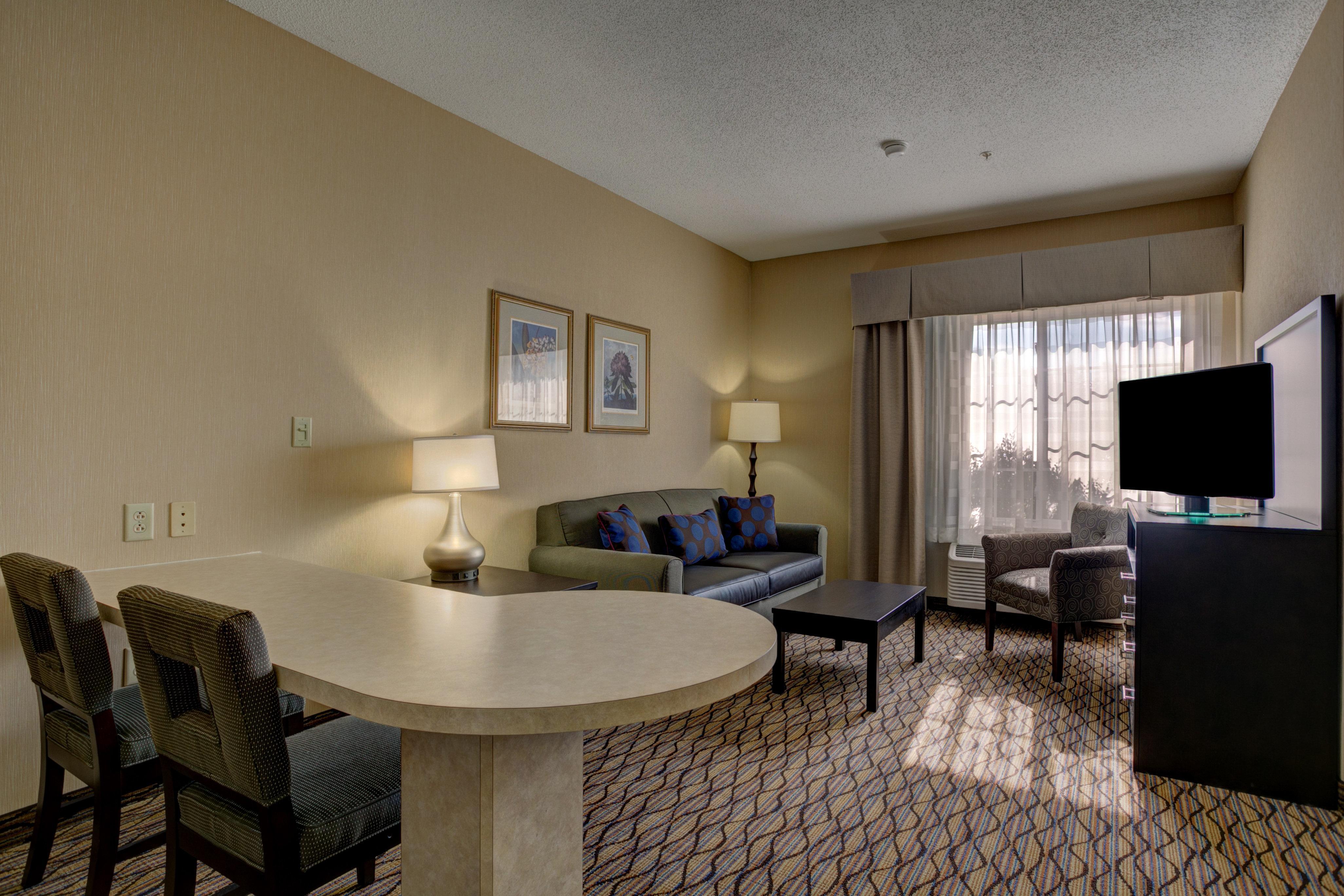 Holiday Inn Milwaukee Airport By Ihg Exterior photo