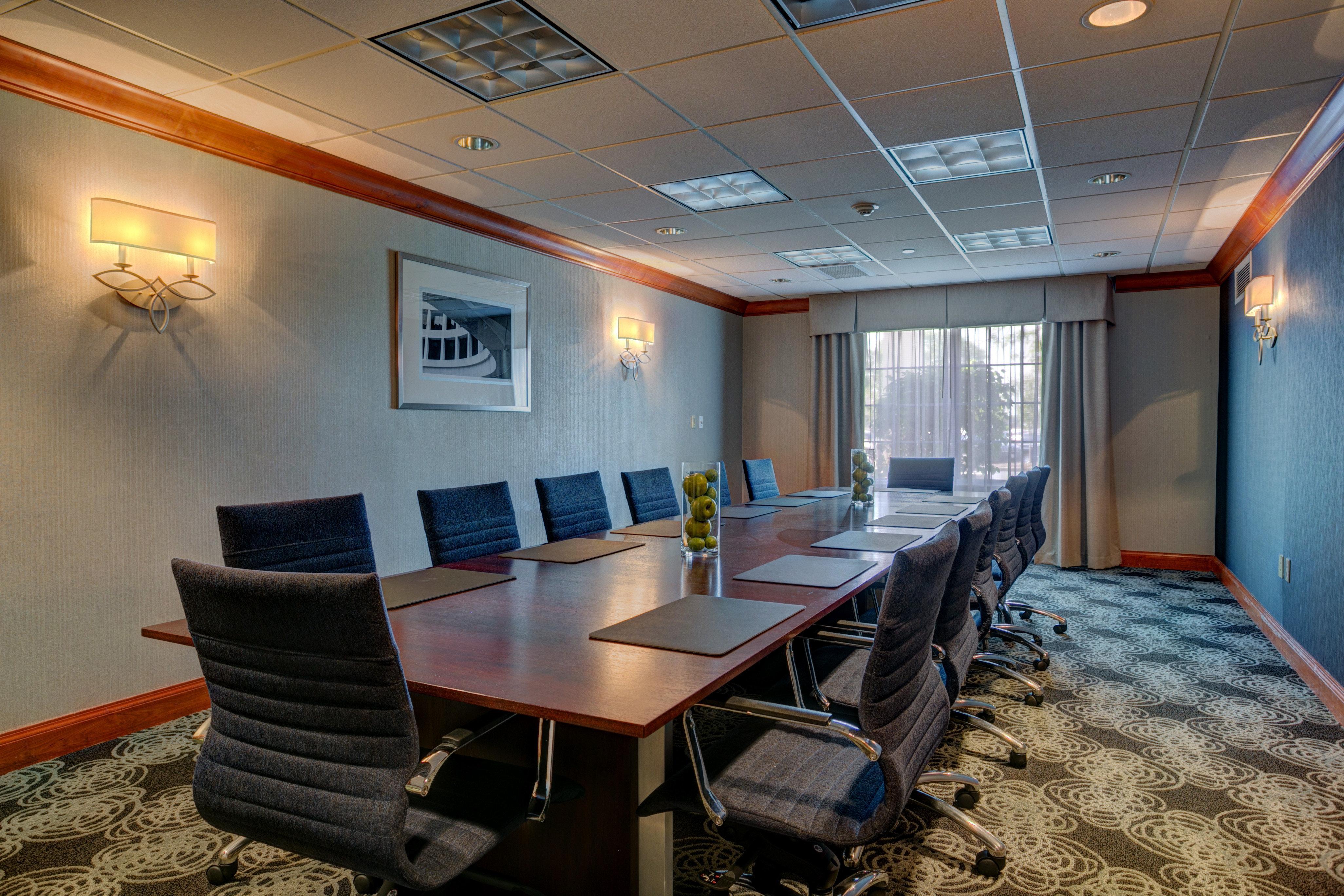 Holiday Inn Milwaukee Airport By Ihg Exterior photo