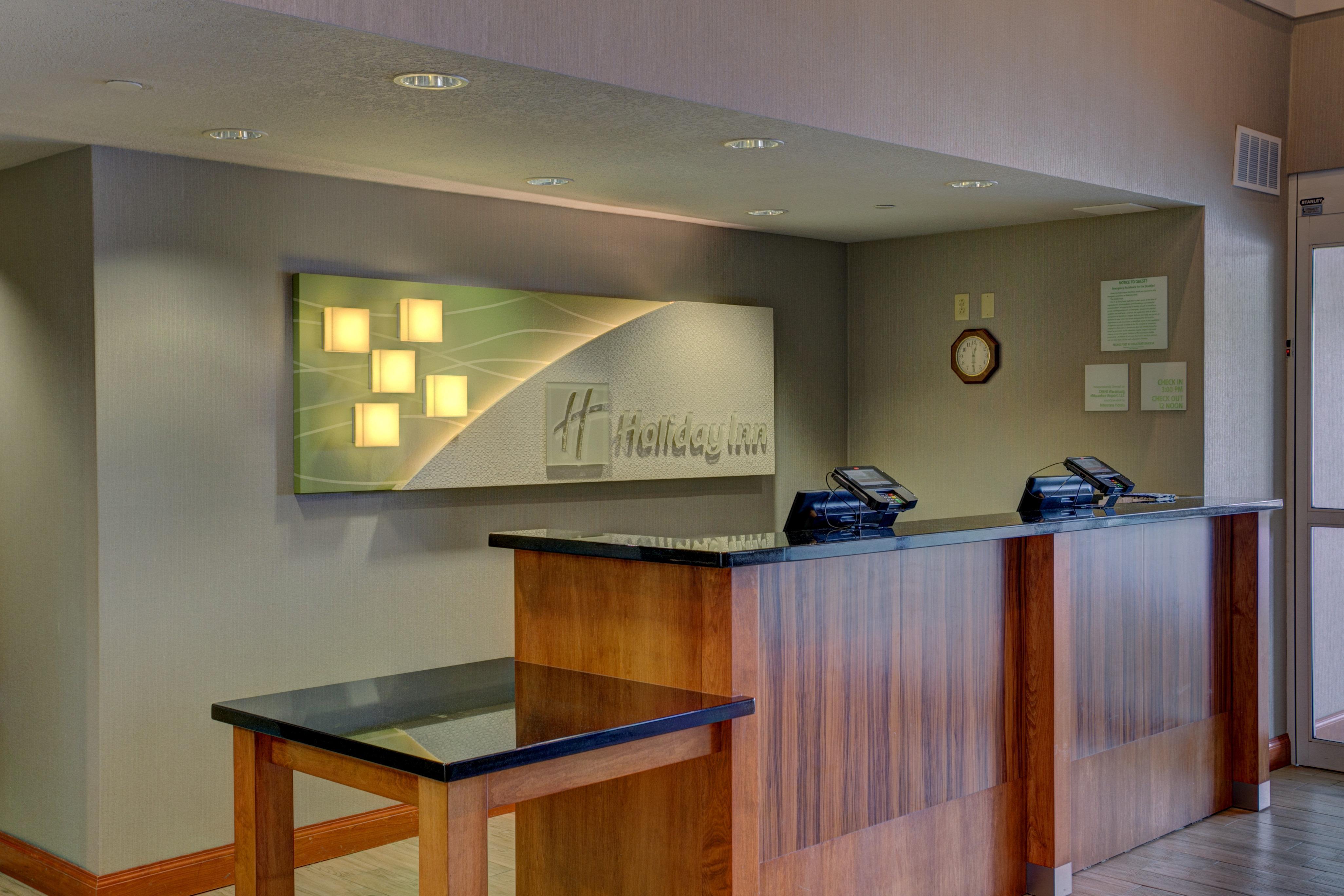 Holiday Inn Milwaukee Airport By Ihg Exterior photo